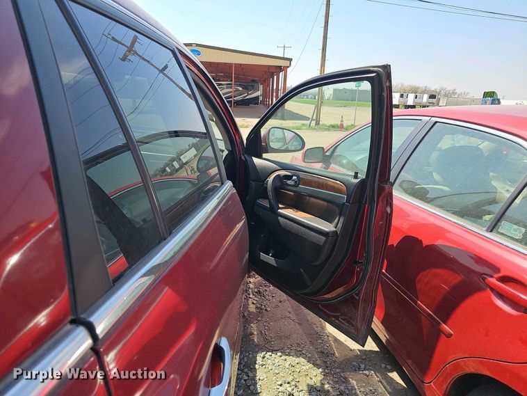 image for item EH8879 2010 Buick Enclave CXL SUV