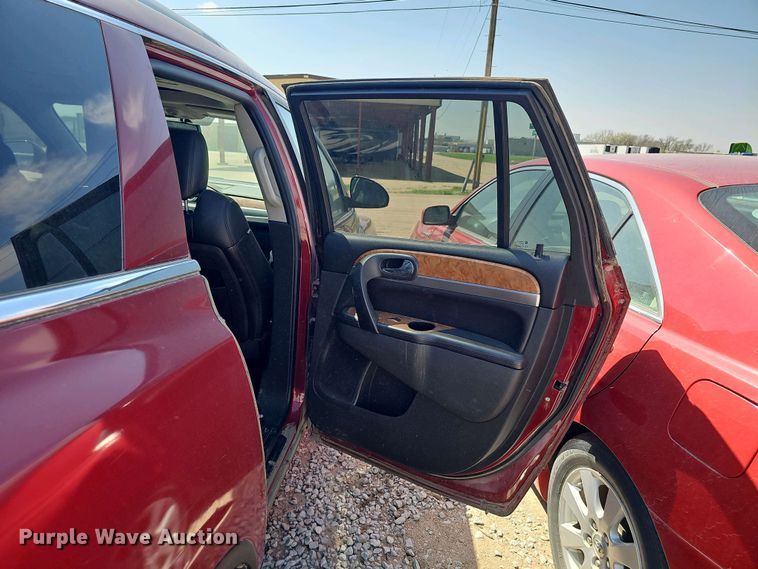 image for item EH8879 2010 Buick Enclave CXL SUV