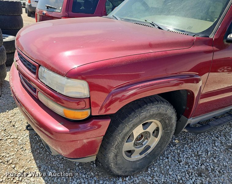 image for item EH8882 2005 Chevrolet Tahoe Z71 SUV