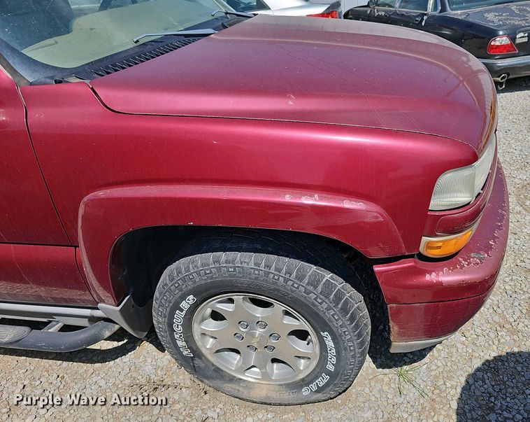 image for item EH8882 2005 Chevrolet Tahoe Z71 SUV