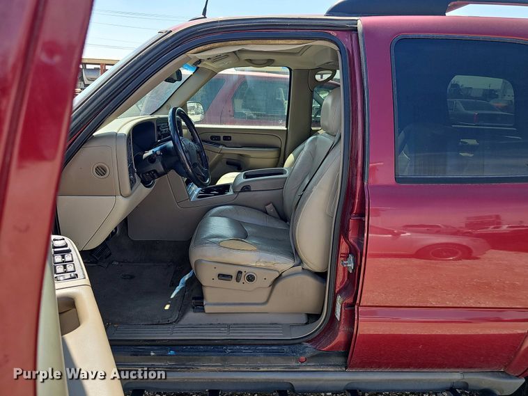 image for item EH8882 2005 Chevrolet Tahoe Z71 SUV