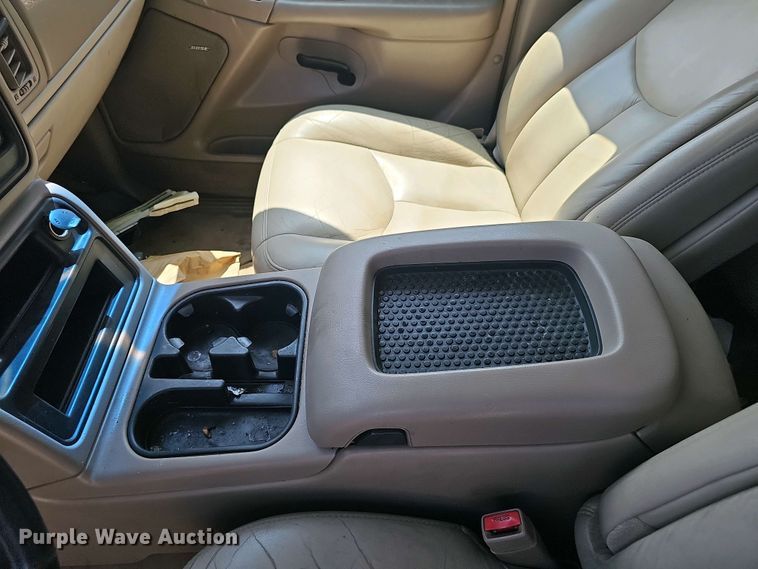 image for item EH8882 2005 Chevrolet Tahoe Z71 SUV