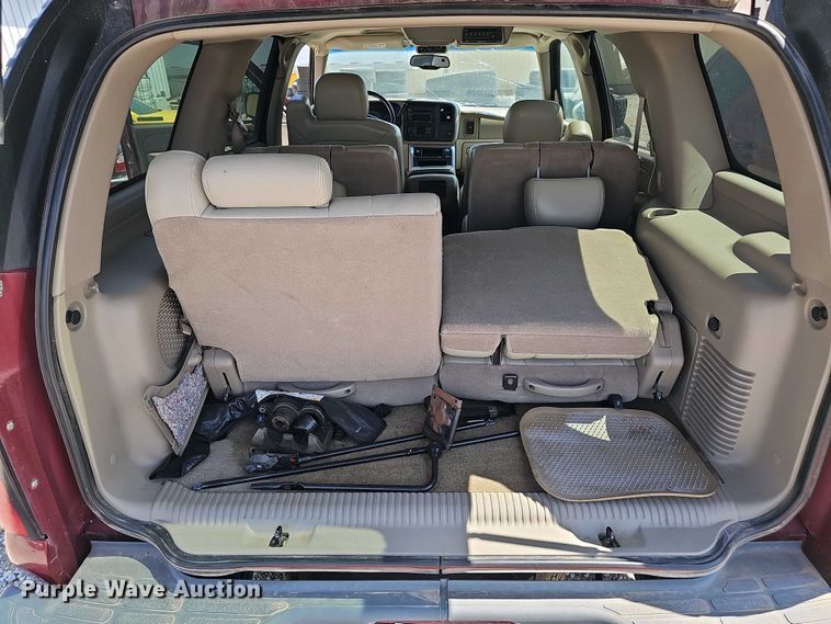 image for item EH8882 2005 Chevrolet Tahoe Z71 SUV