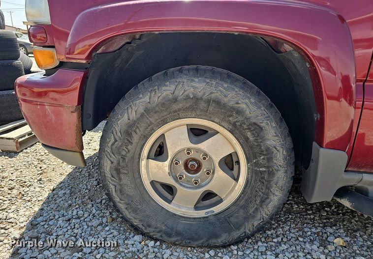 image for item EH8882 2005 Chevrolet Tahoe Z71 SUV