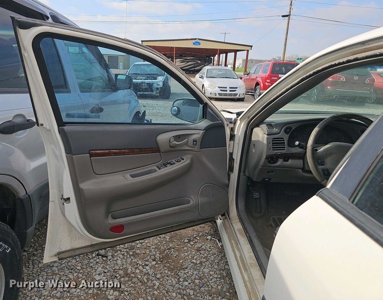 image for item EH8883 2001 Chevrolet Impala LS 