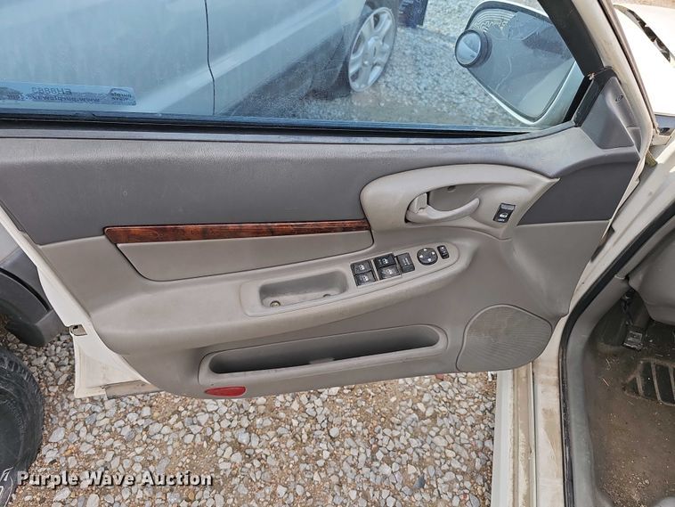 image for item EH8883 2001 Chevrolet Impala LS 