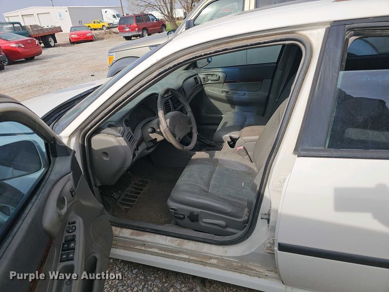 image for item EH8883 2001 Chevrolet Impala LS 