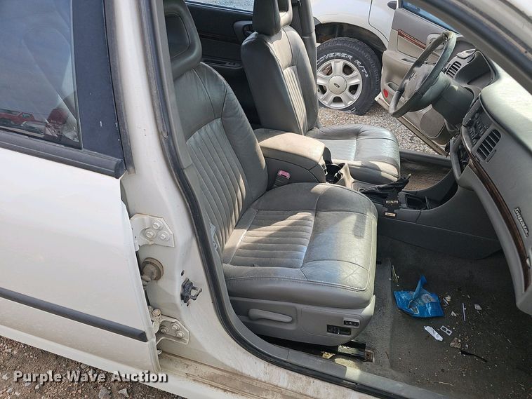 image for item EH8883 2001 Chevrolet Impala LS 