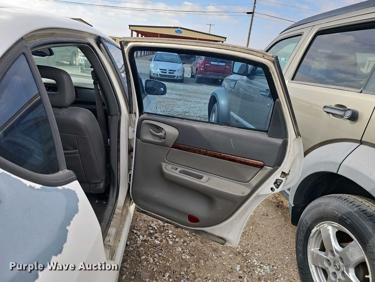 image for item EH8883 2001 Chevrolet Impala LS 