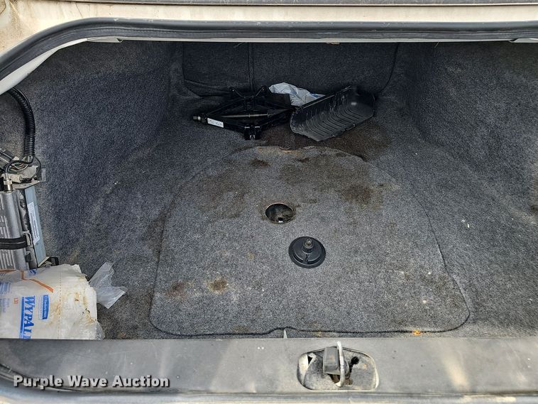 image for item EH8883 2001 Chevrolet Impala LS 