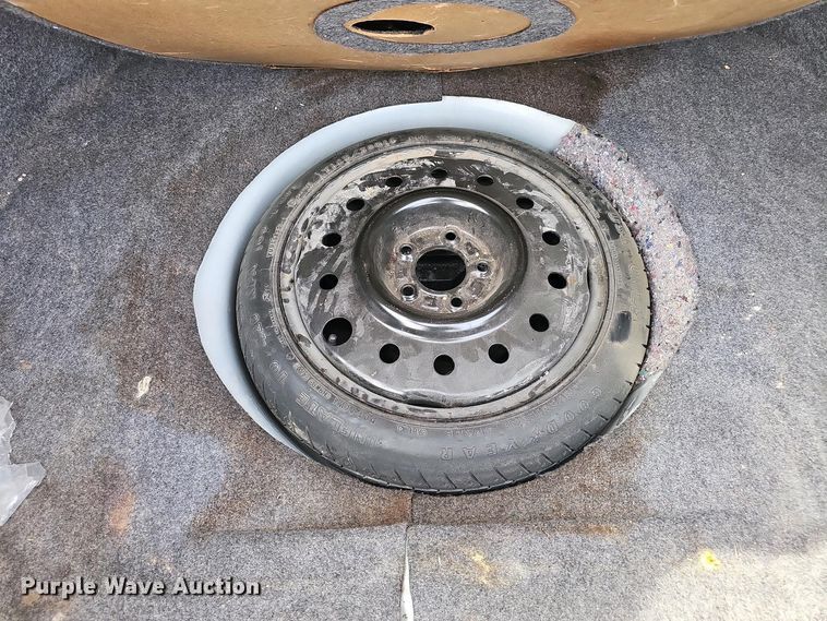 image for item EH8883 2001 Chevrolet Impala LS 