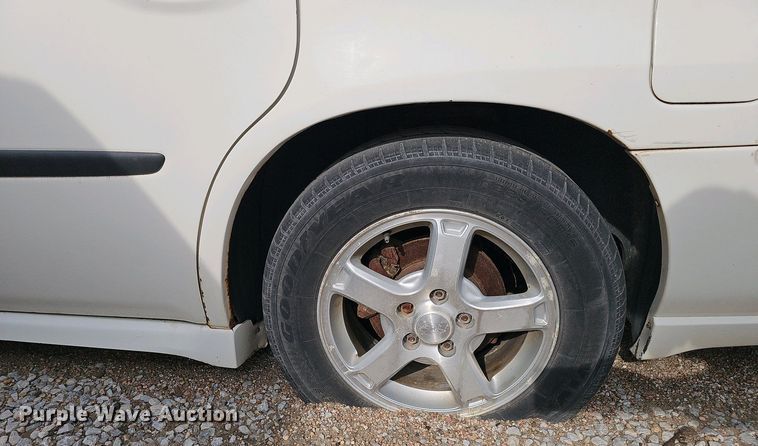 image for item EH8883 2001 Chevrolet Impala LS 