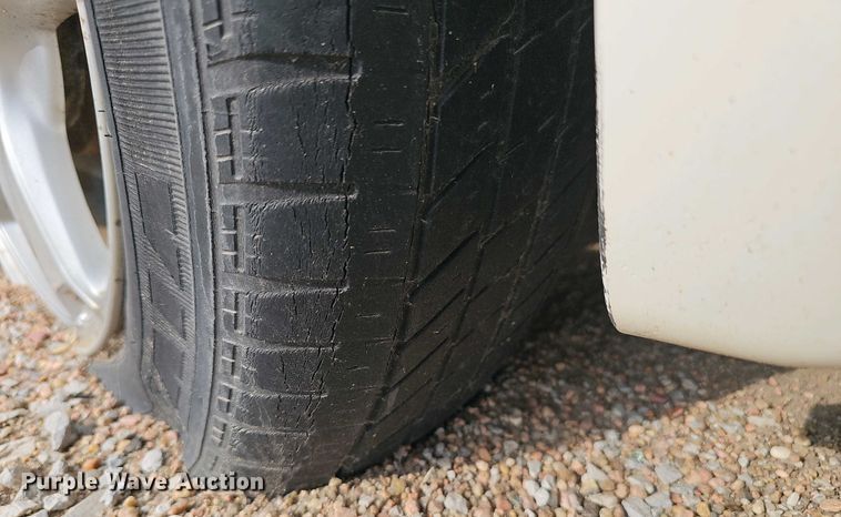 image for item EH8883 2001 Chevrolet Impala LS 