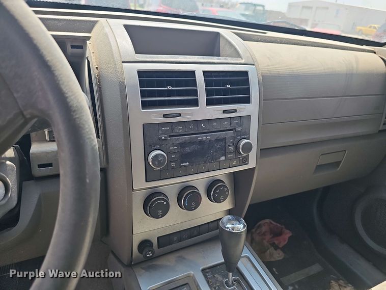 image for item EH8885 2007 Dodge Nitro SUV