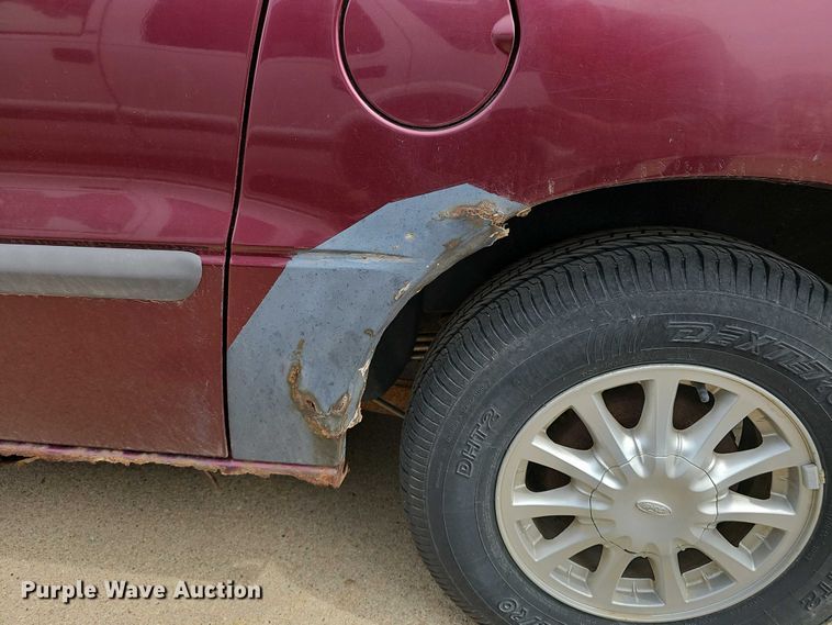 image for item EH8888 1999 Ford Windstar LX van