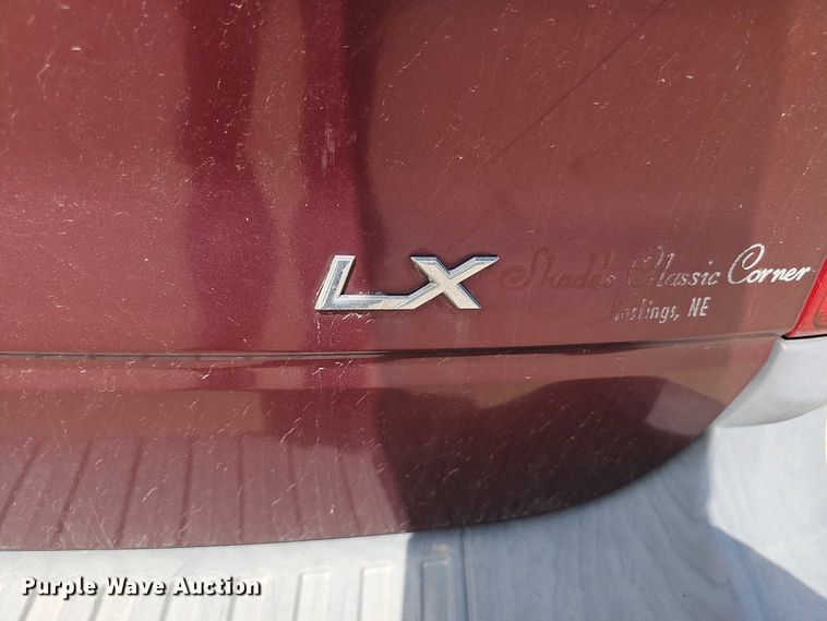 image for item EH8888 1999 Ford Windstar LX van