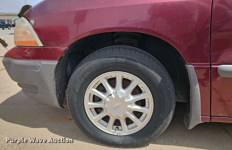 image for item EH8888 1999 Ford Windstar LX van