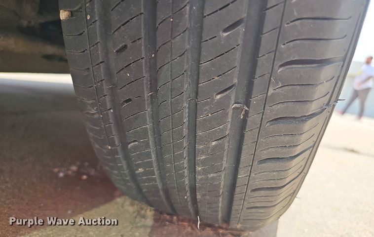 image for item EH8888 1999 Ford Windstar LX van