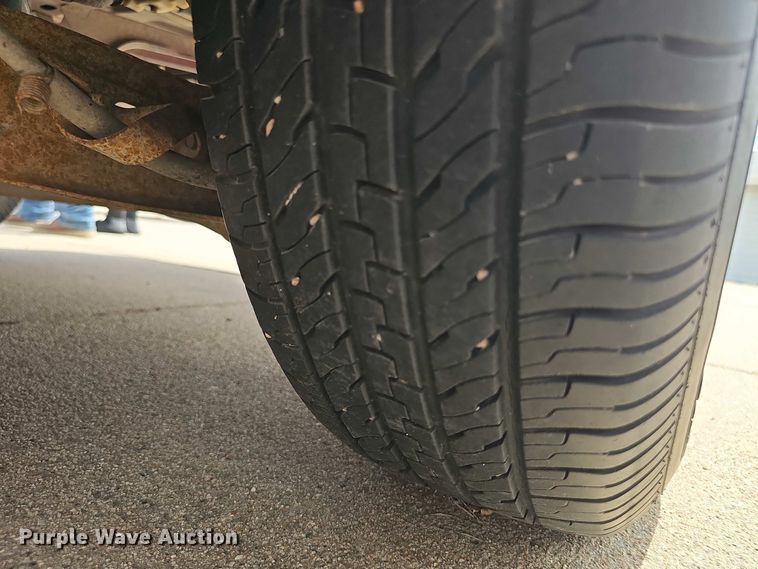 image for item EH8888 1999 Ford Windstar LX van