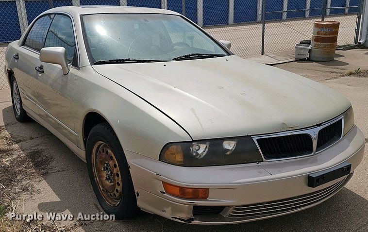 image for item EH8889 2000 Mitsubishi Diamante LS 