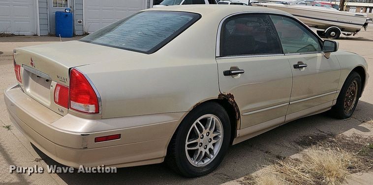 image for item EH8889 2000 Mitsubishi Diamante LS 