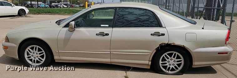 image for item EH8889 2000 Mitsubishi Diamante LS 