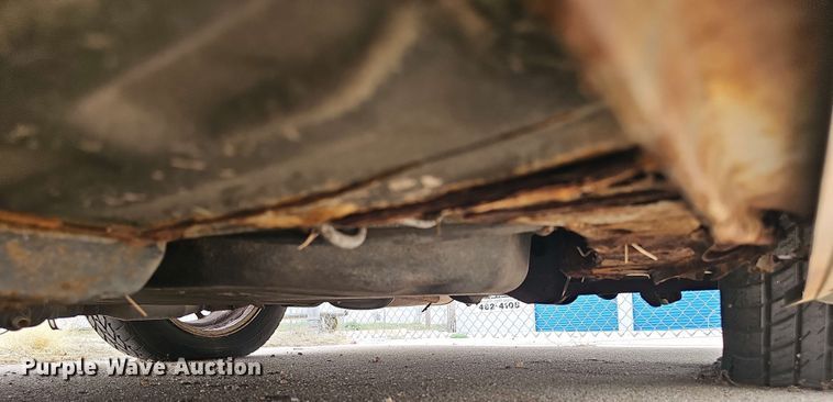 image for item EH8889 2000 Mitsubishi Diamante LS 