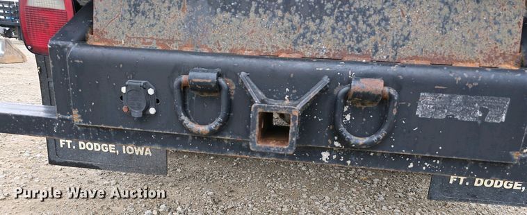 image for item EH8890 1999 Ford F450 Super Duty  flatbed truck