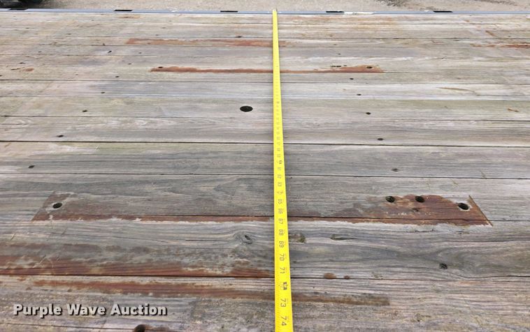 image for item EH8890 1999 Ford F450 Super Duty  flatbed truck