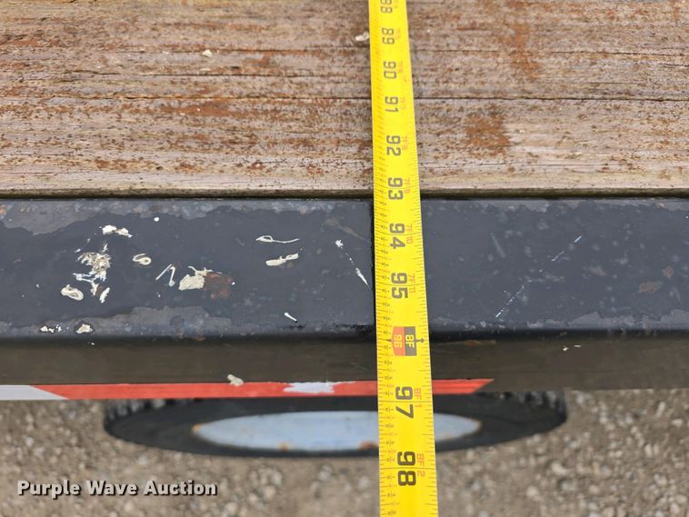 image for item EH8890 1999 Ford F450 Super Duty  flatbed truck