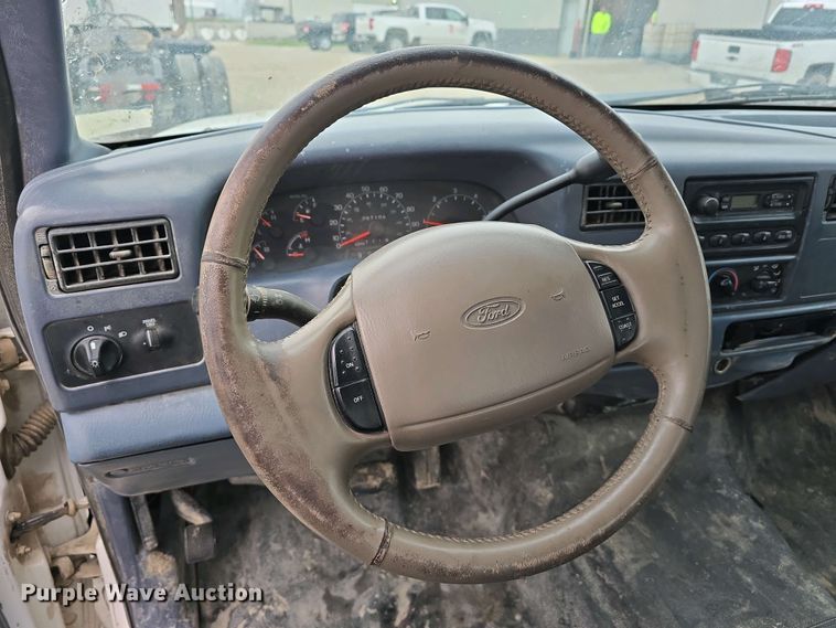 image for item EH8890 1999 Ford F450 Super Duty  flatbed truck