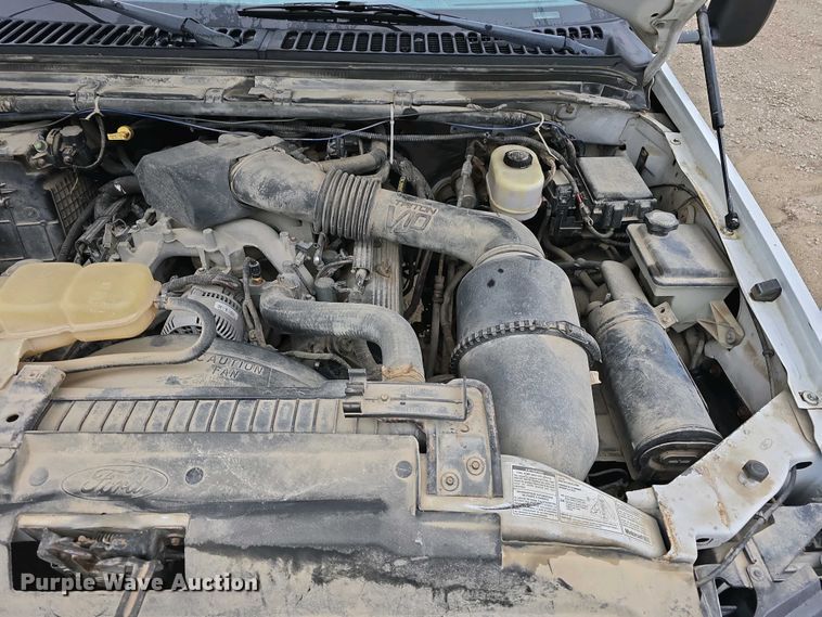 image for item EH8890 1999 Ford F450 Super Duty  flatbed truck