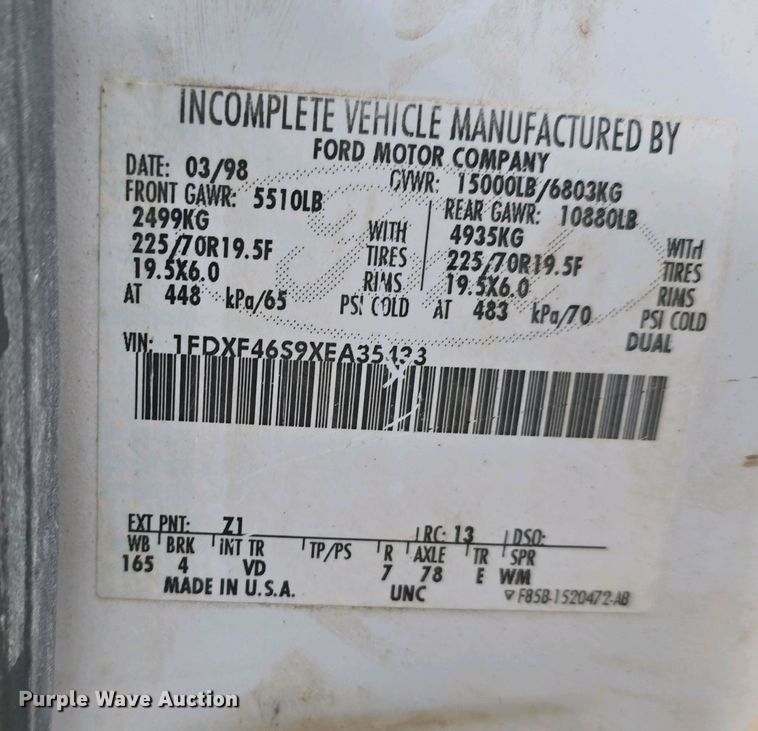 image for item EH8890 1999 Ford F450 Super Duty  flatbed truck