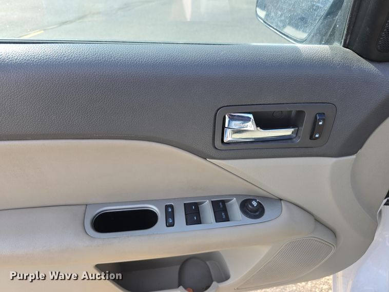 image for item EH8895 2012 Ford Fusion SEL 