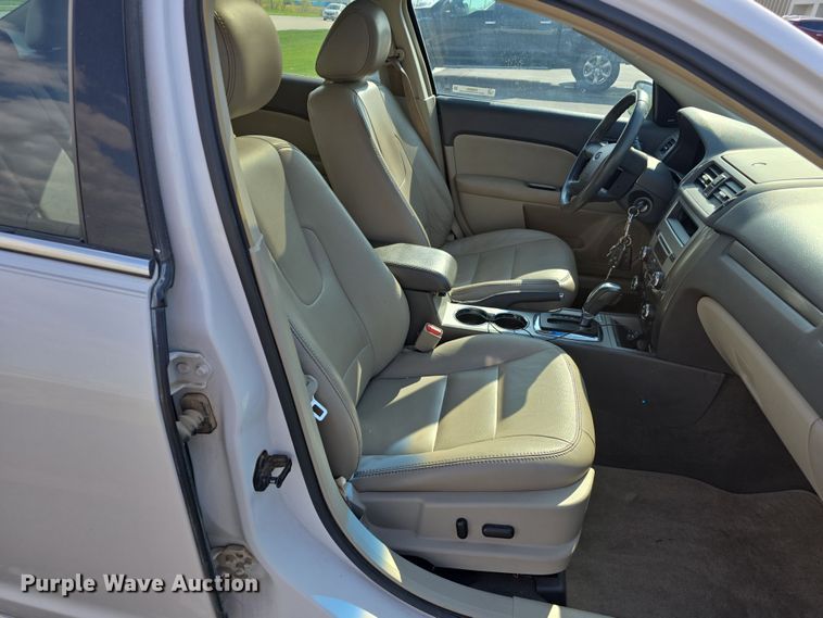 image for item EH8895 2012 Ford Fusion SEL 