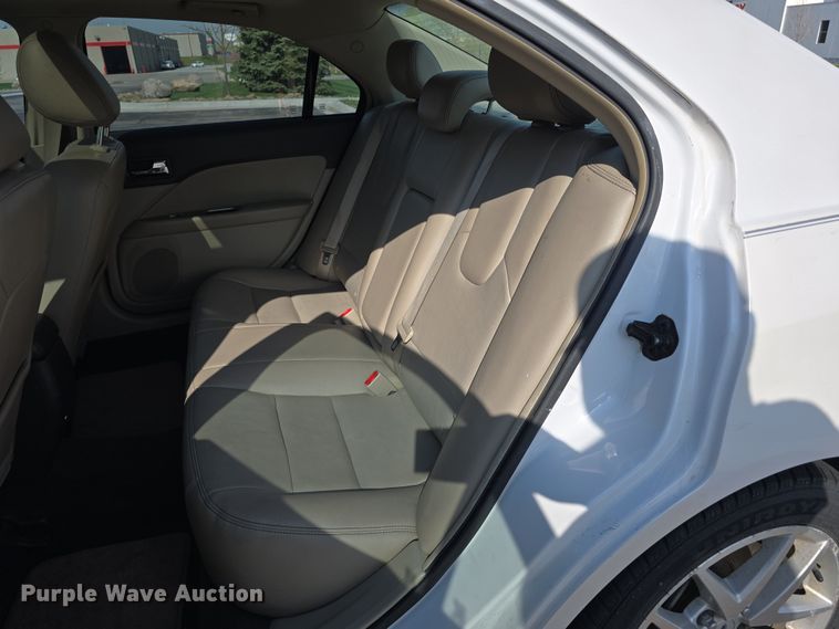 image for item EH8895 2012 Ford Fusion SEL 