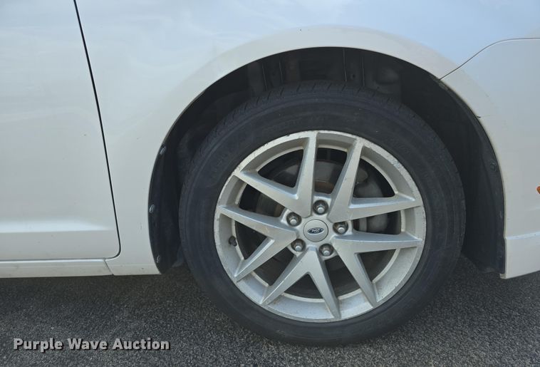 image for item EH8895 2012 Ford Fusion SEL 