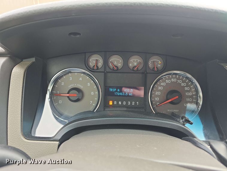 image for item EH8898 2010 Ford F150 SuperCab pickup truck