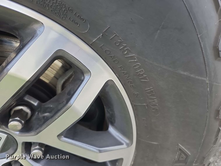 image for item EH8898 2010 Ford F150 SuperCab pickup truck