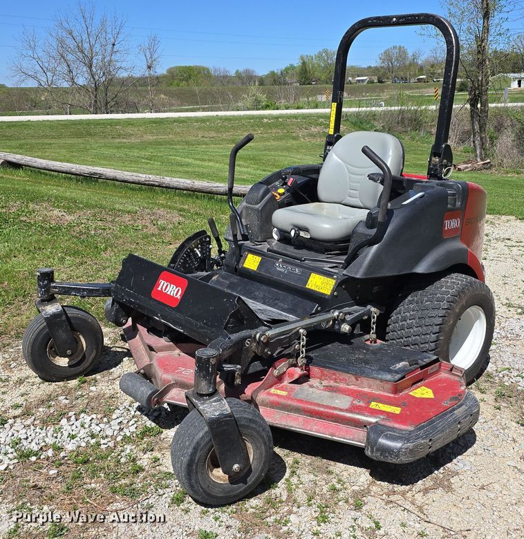 image for item EH8916 Toro Groundsmaster 7210 ZTR lawn mower