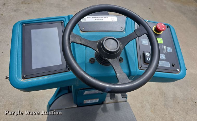 image for item EH8930 2019 Tennant T7AMR floor scrubber