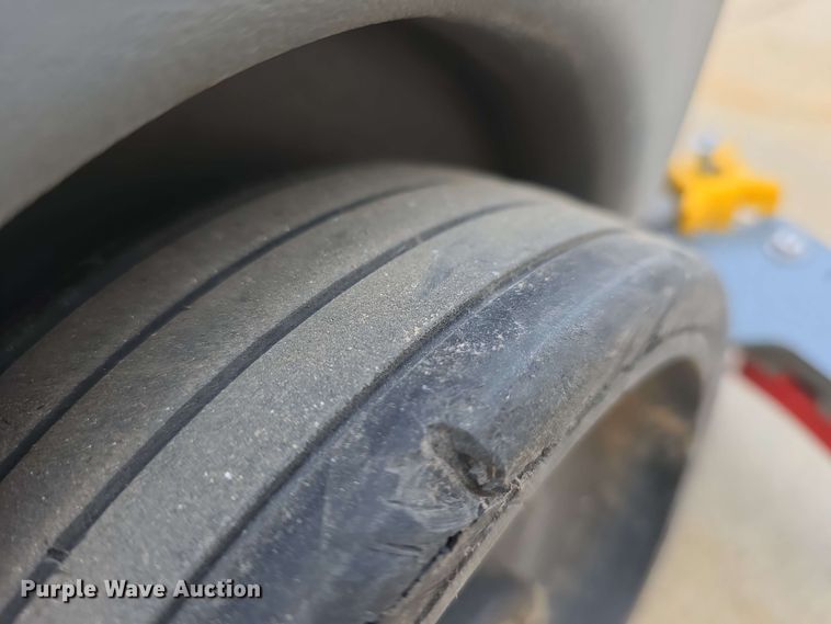 image for item EH8930 2019 Tennant T7AMR floor scrubber