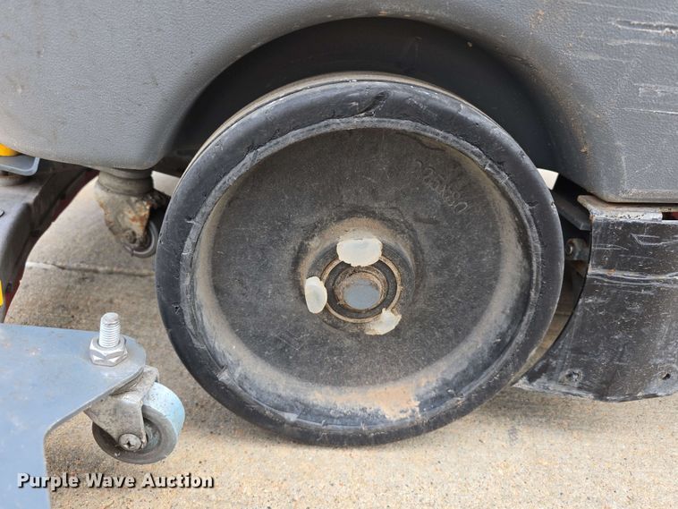 image for item EH8930 2019 Tennant T7AMR floor scrubber