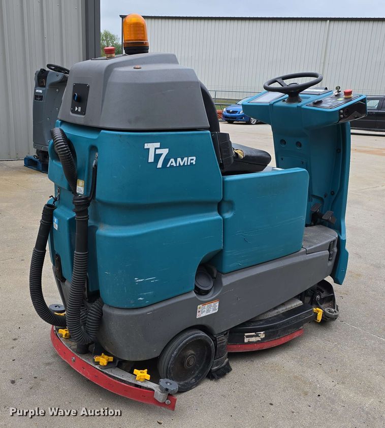 image for item EH8931 2020 Tennant T7AMR floor scrubber