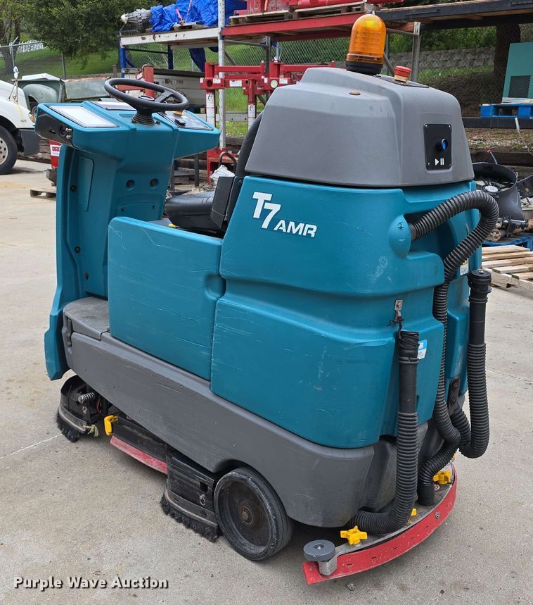image for item EH8931 2020 Tennant T7AMR floor scrubber