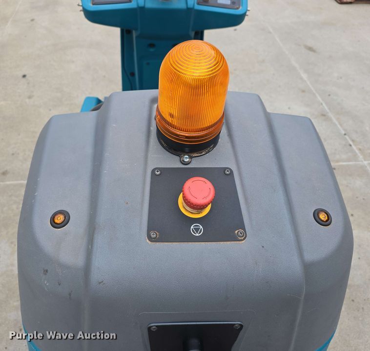 image for item EH8931 2020 Tennant T7AMR floor scrubber