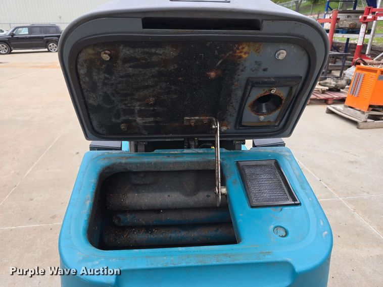 image for item EH8931 2020 Tennant T7AMR floor scrubber