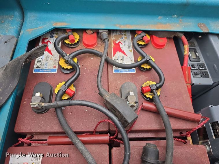 image for item EH8931 2020 Tennant T7AMR floor scrubber