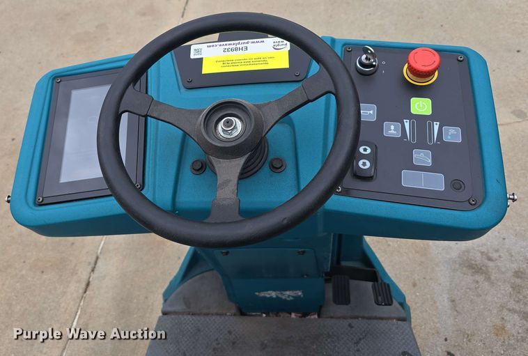 image for item EH8932 2019 Tennant T7AMR floor scrubber