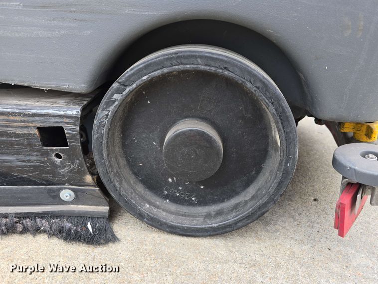 image for item EH8932 2019 Tennant T7AMR floor scrubber